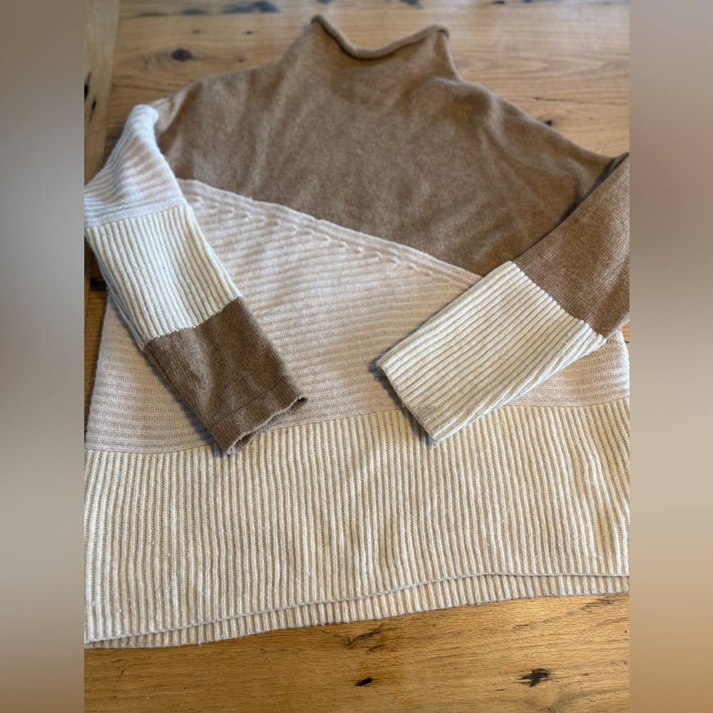 French Connection Wool Brown Cream Mock Turtleneck Women’s  XL Sweater Preloved